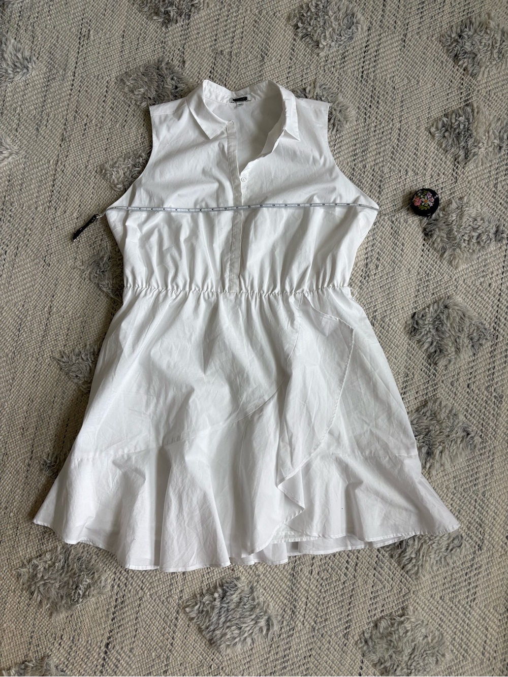 Dress - Picture 3 of 6